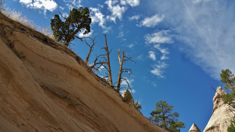 tent rock slot canyon trail